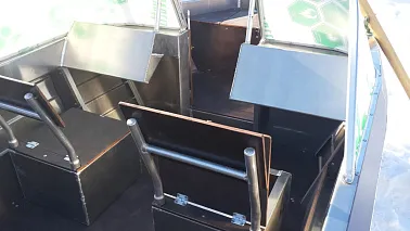 Алюминиевая моторная лодка Тактика-390 DC